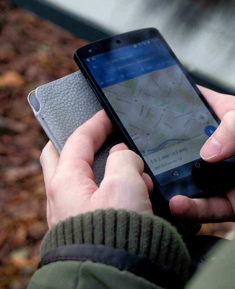 GPS navigation to cemetery plots